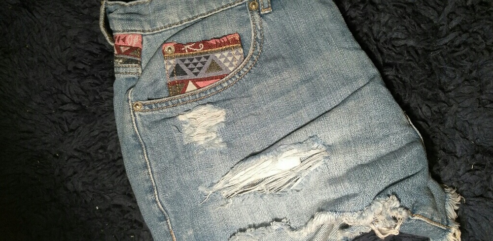 💥Shorts💥 - Picture 4 of 5