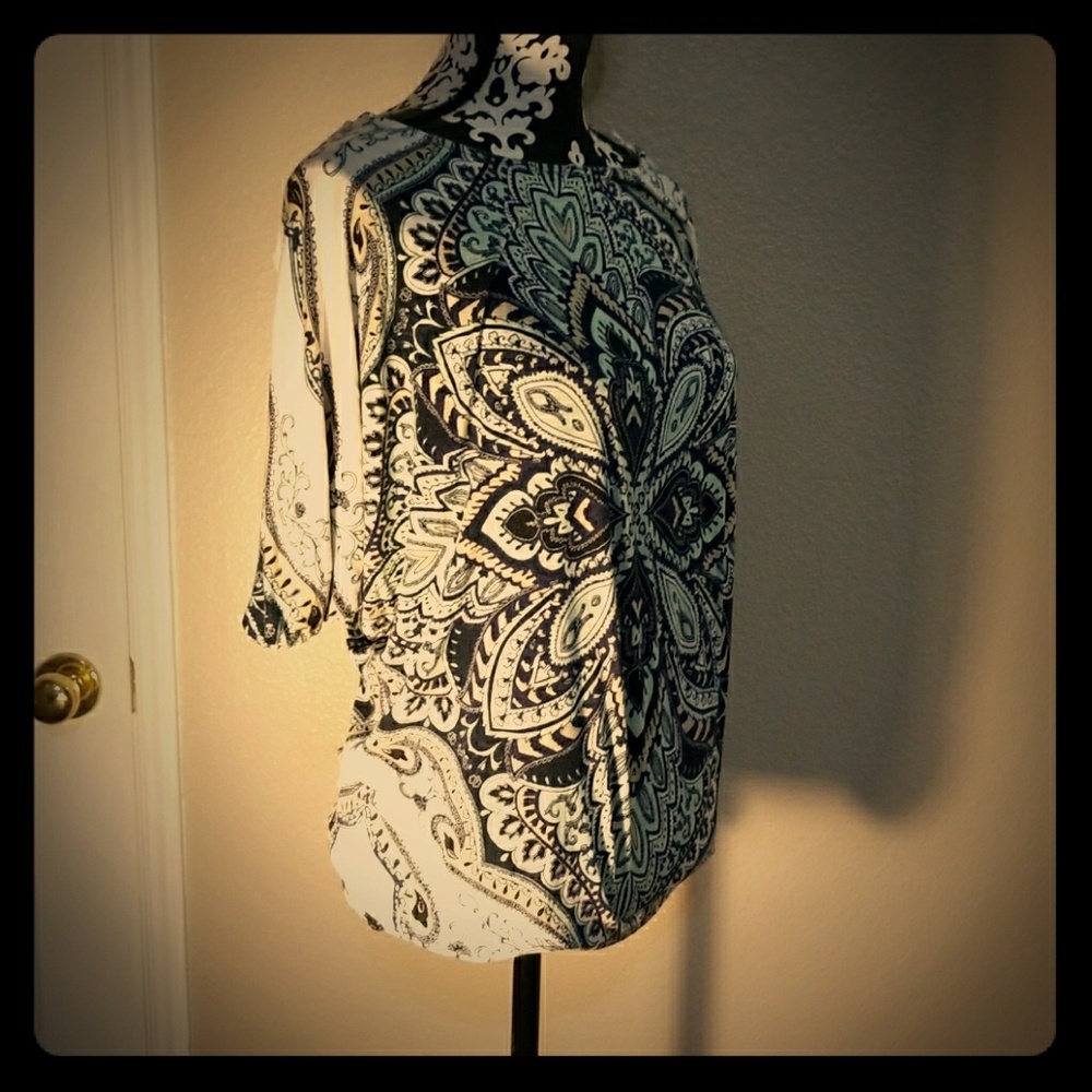 Flowy paisley shirt in turquoise, navy and tan