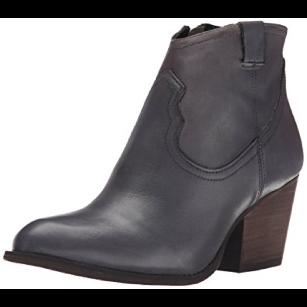 Brand New Steve Madden Women's SoGood Leather Boot