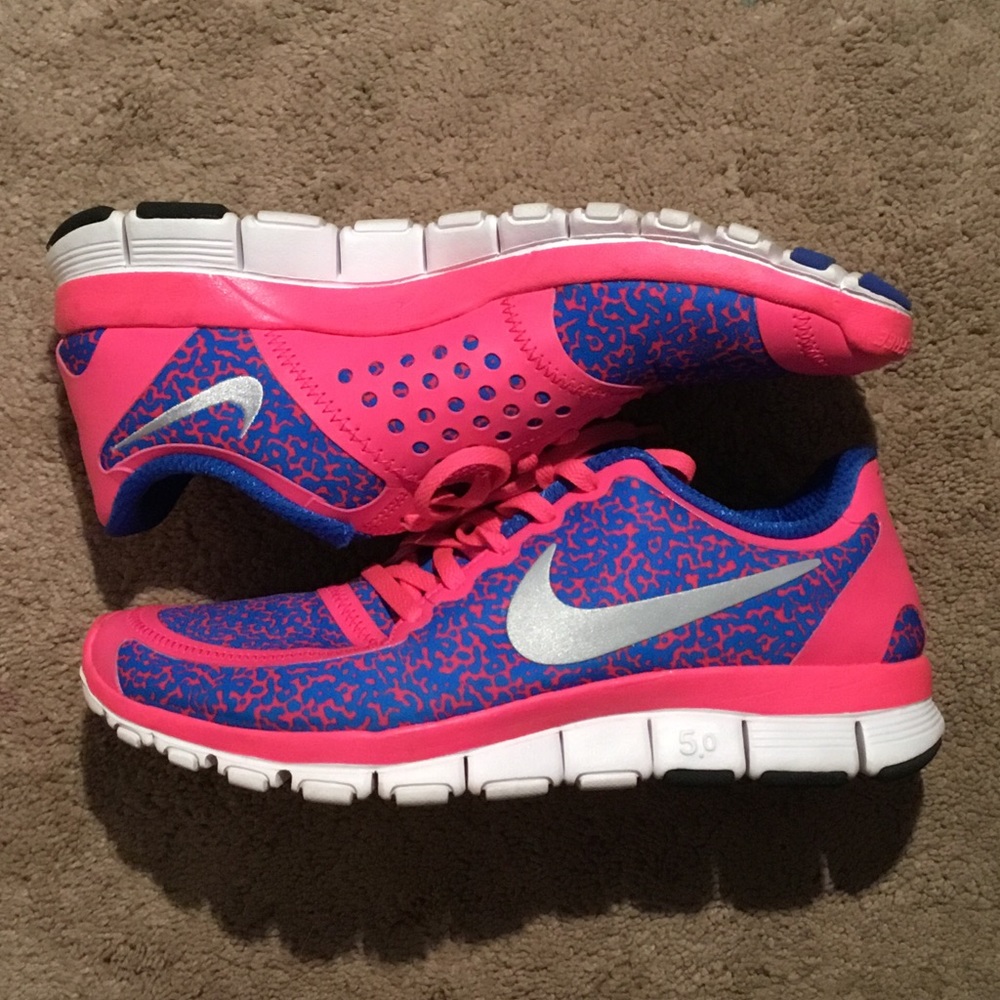 Nike free runs 5.0 women's