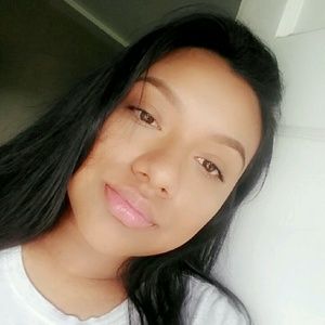 Meet your Posher, Jaqueline