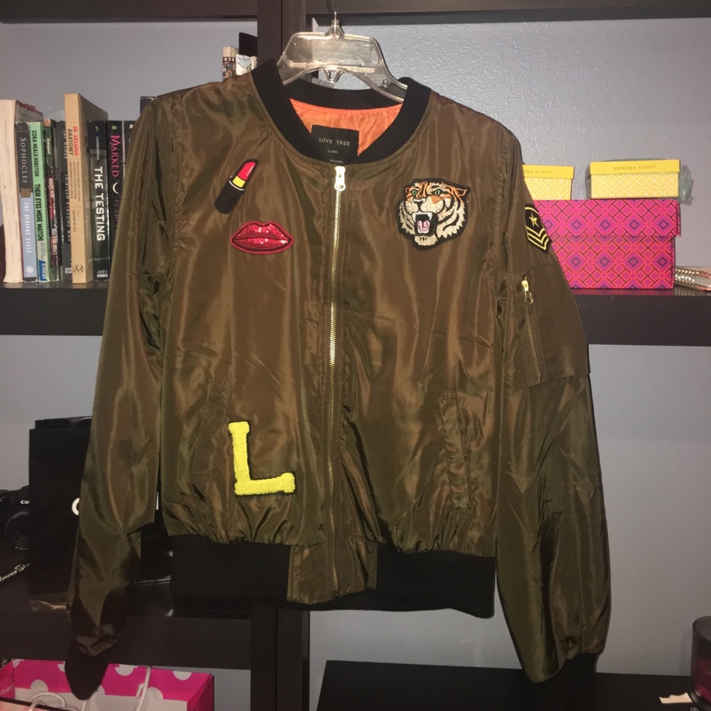 "LOVE TREE" Bomber jacket w/ cute patches.
