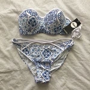 NWT Brazilian Tile Bandeau Bikini w/ Strappy Brief