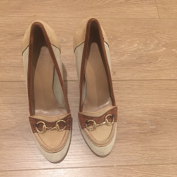 Gucci Shoes - Gucci Classic Buckled Suade Beige Pumps