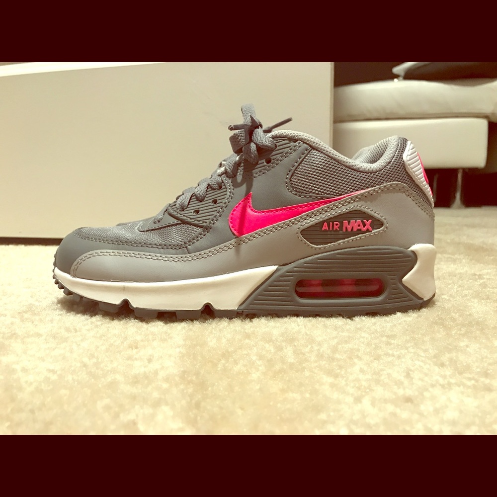 Nike Air Max!! Sz 4.