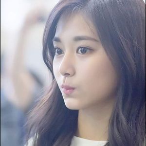 Meet your Posher, Lucy