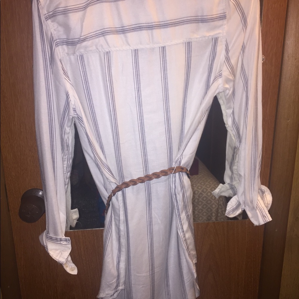 White tunic with blue stripes
