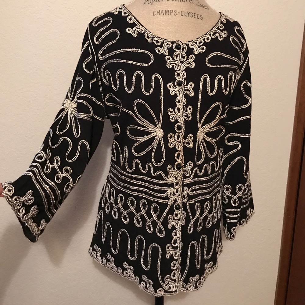 Black and white top/Jacket
