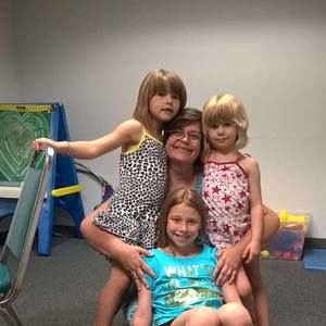 Meet your Posher, Caroline