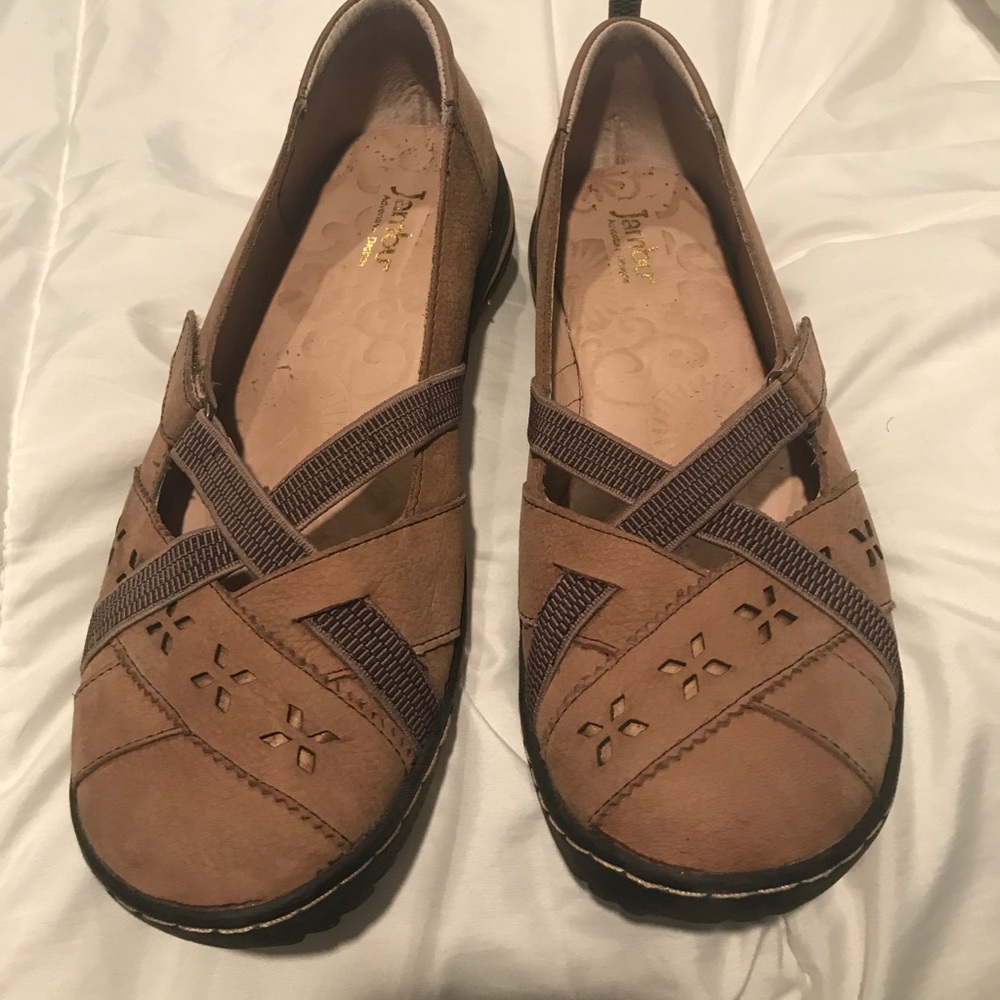 Jambu Adventure Design shoes