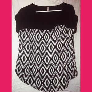 Black and White Blouse with breast pocket