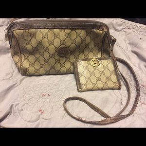 Authentic Gucci vintage crossbody purse and wallet