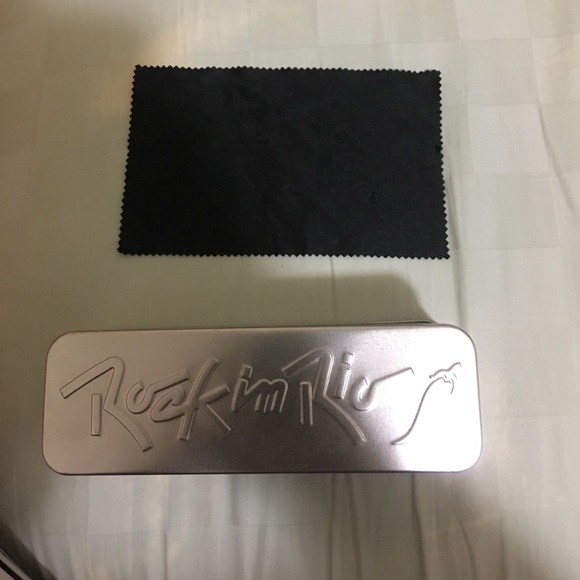 Chilli beans glasses. Come with wipe and case - Picture 7 of 8