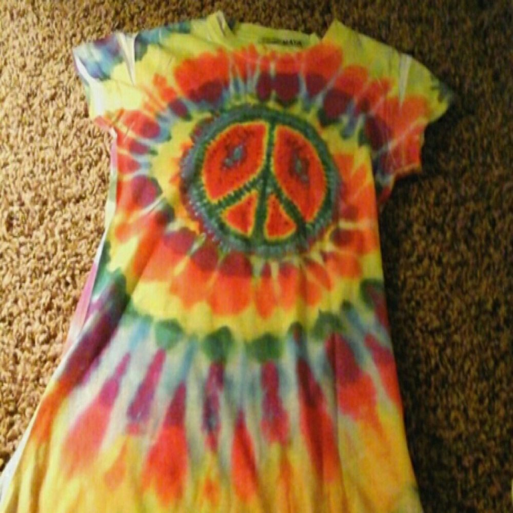 Tie die peace tee shirt