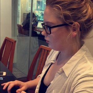 Meet your Posher, Megan