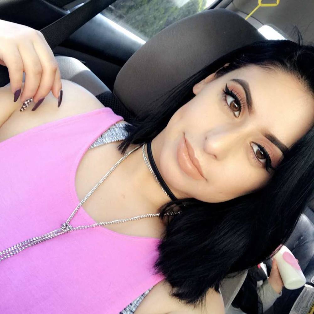 Meet your Posher, Monica