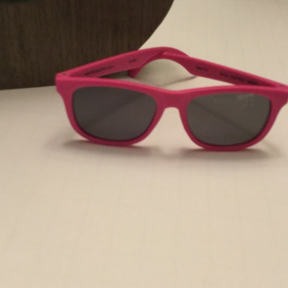 New with tags Mustachifier polarized sunglasses - Picture 2 of 4
