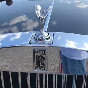 Meet your Posher, Emilio