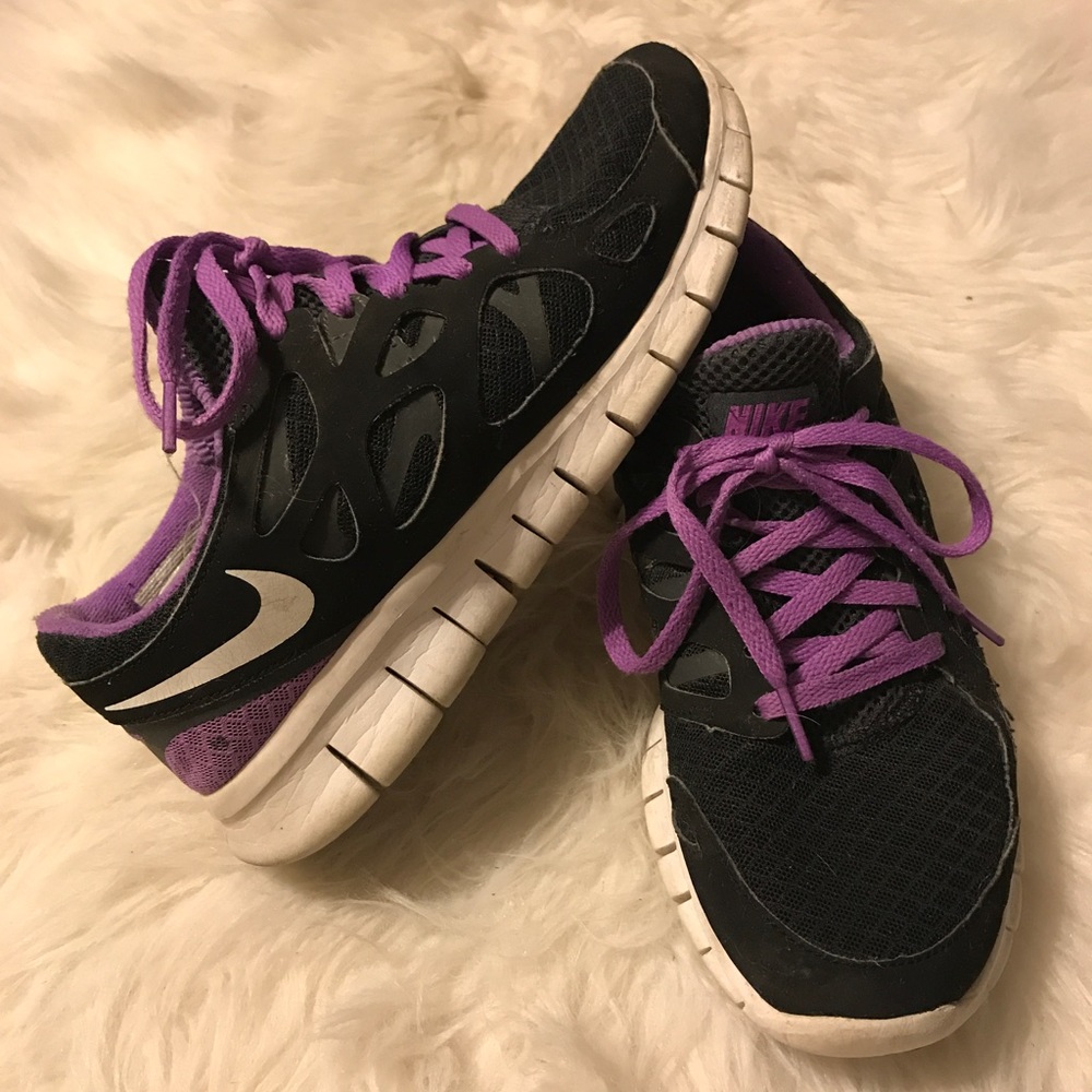 Nike Free Run Tennis Shoes