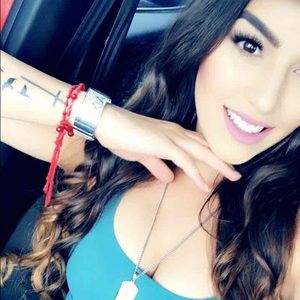 Meet your Posher, Carla