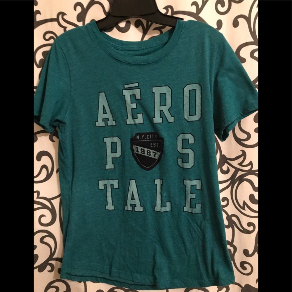 Aeropostale Tee 🌺EUC🌺
