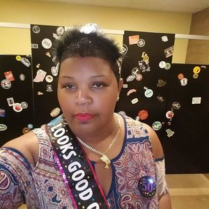 Meet your Posher, Stacie