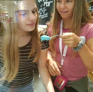 Meet your Posher, Amanda