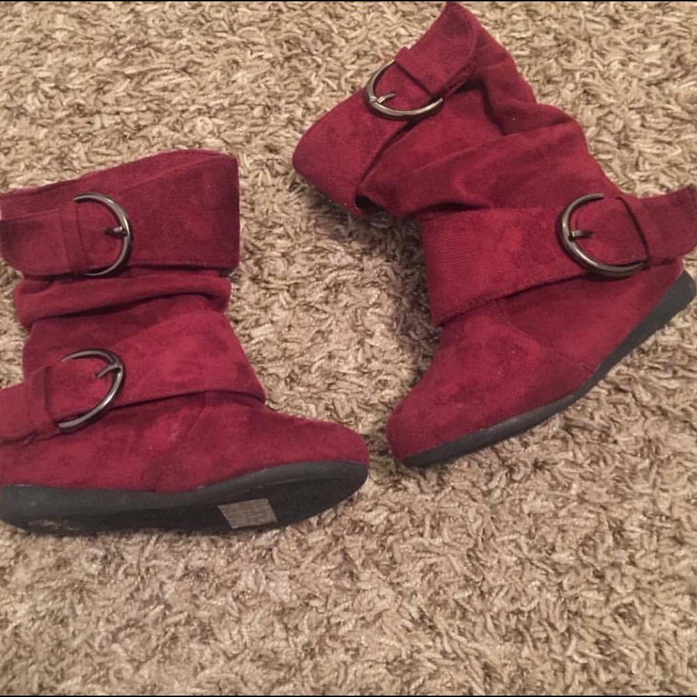 ❤️SOLD❤️ suede boots size 7