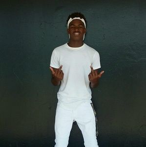 Meet your Posher, Gregory