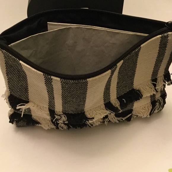 New with tags OLD NAVY Flat pouch with tassels - Picture 1 of 4