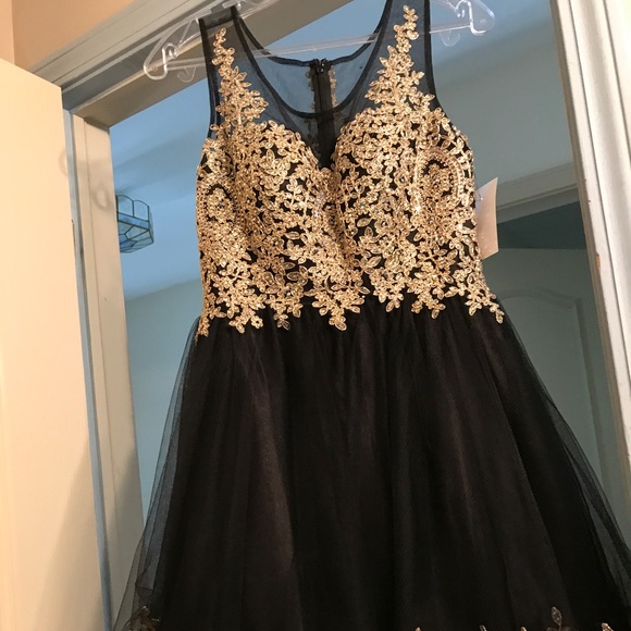 Dresses & Skirts - Homecoming dress