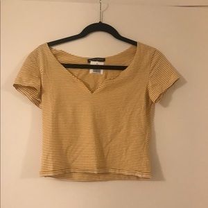 Brandy Melville t-shirt