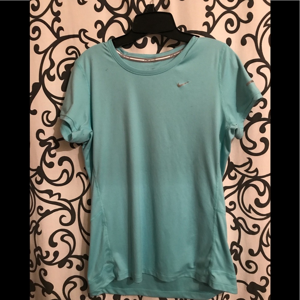 Nike Dri-fit 🌺EUC🌺