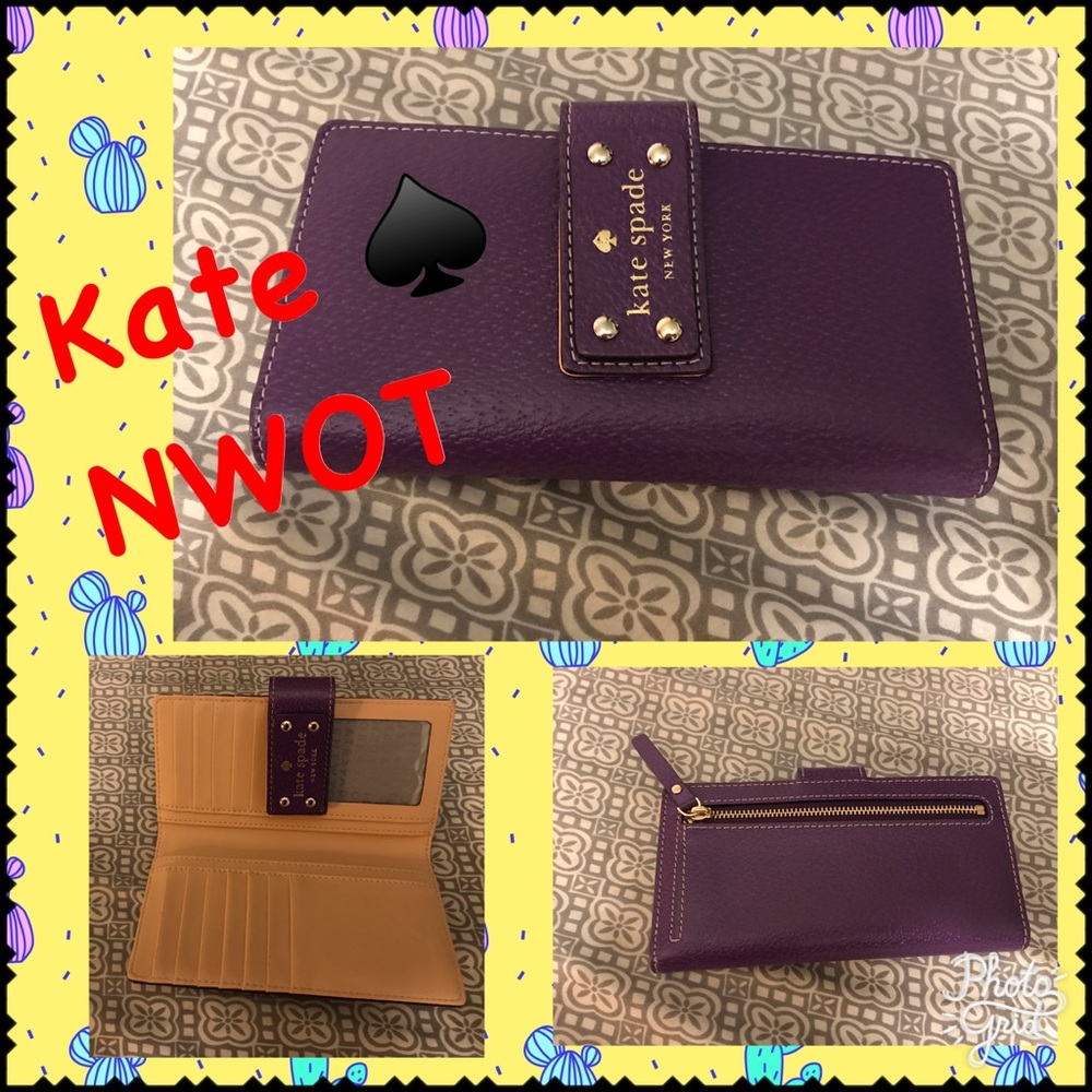 SOLD!!!  Kate ♠️ Spade bi fold wallet