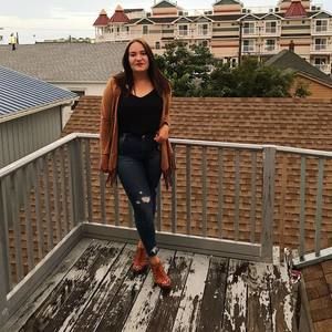 Meet your Posher, Anna