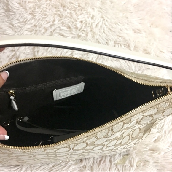 SOLD! NWT! COACH CELESTE HOBO CROSSBODY  BAG! - Picture 5 of 5