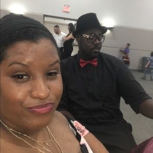 Meet your Posher, Ashle