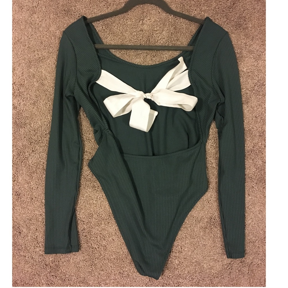*LAST CHANCE* Topshop low bow back bodysuit