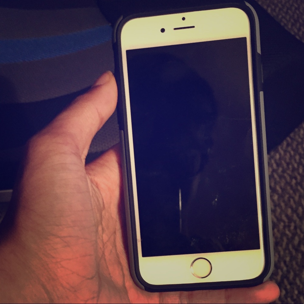 iPhone 6s 32GB (Silver/White)