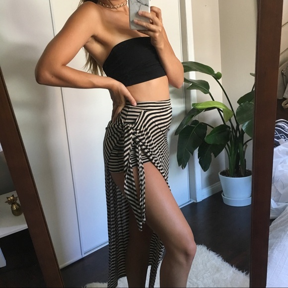 Phanuel Dresses & Skirts - Stripped maxi skirt