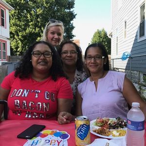 Meet your Posher, Roxanne