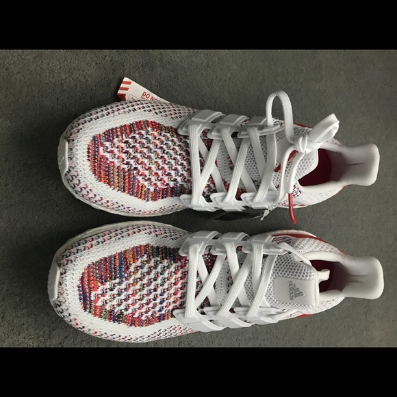 Athletic_Shoes