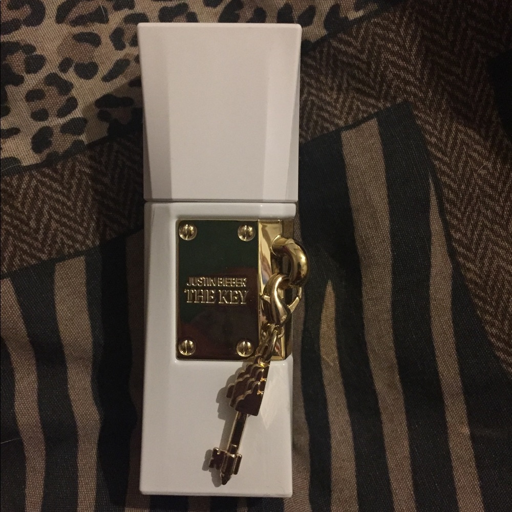 JB "THE KEY" PERFUME 🌟