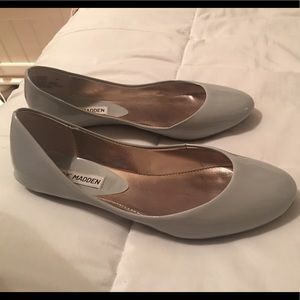 Steve Madden Light Grey Flats