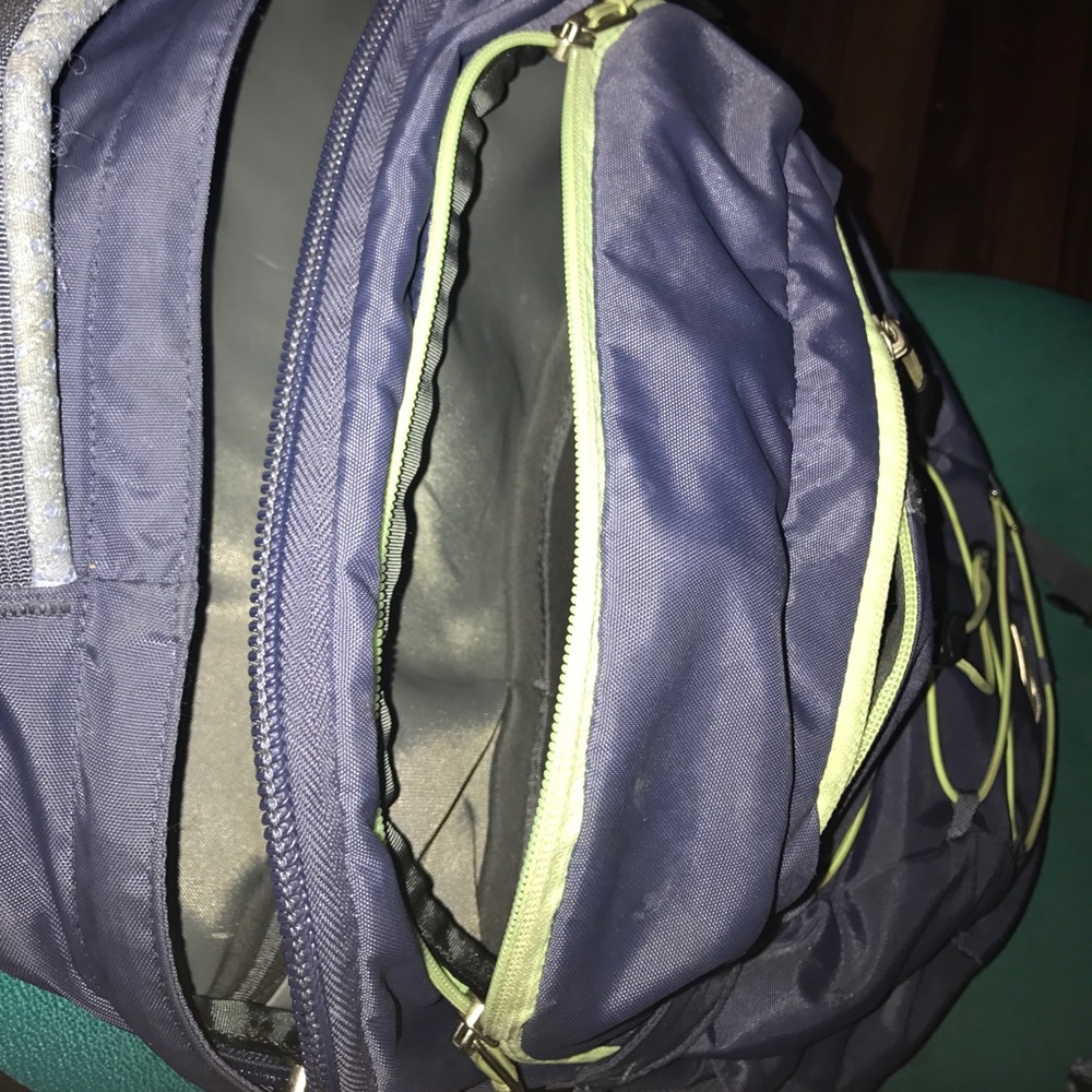 NORTHFACE Borealis Backpack - Picture 2 of 4