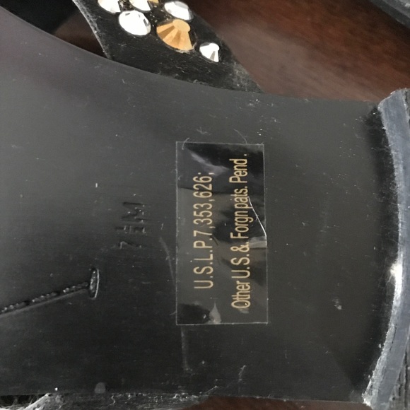 Guess Sandals - Picture 5 of 6