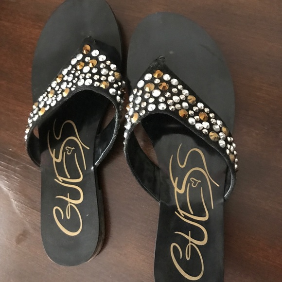Guess Sandals - Picture 6 of 6