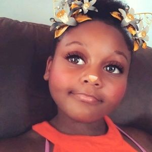 Meet your Posher, Aniya