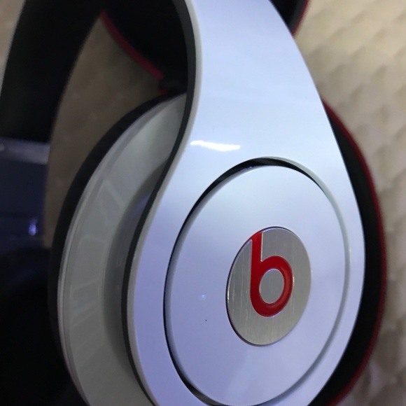 Beats by Dre studio headphones White 🎧 - Picture 6 of 8