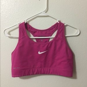 Nike pro sports bra